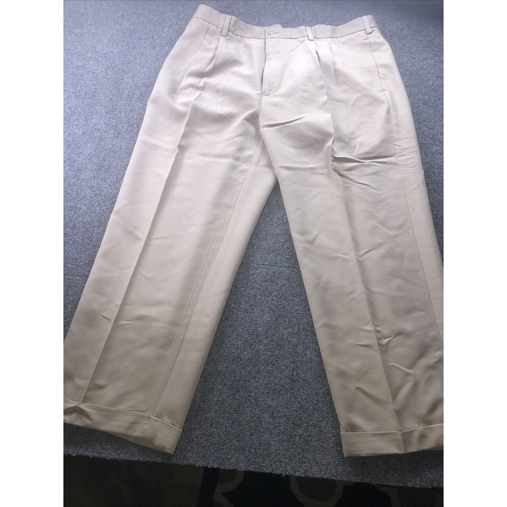 BOLLE GOLF tan pleated cotton blend PANTS 40x30 Small Stain